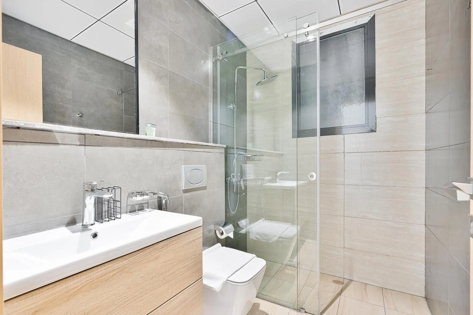 Lovely Studio With Pool And Gym Dubai Apartment