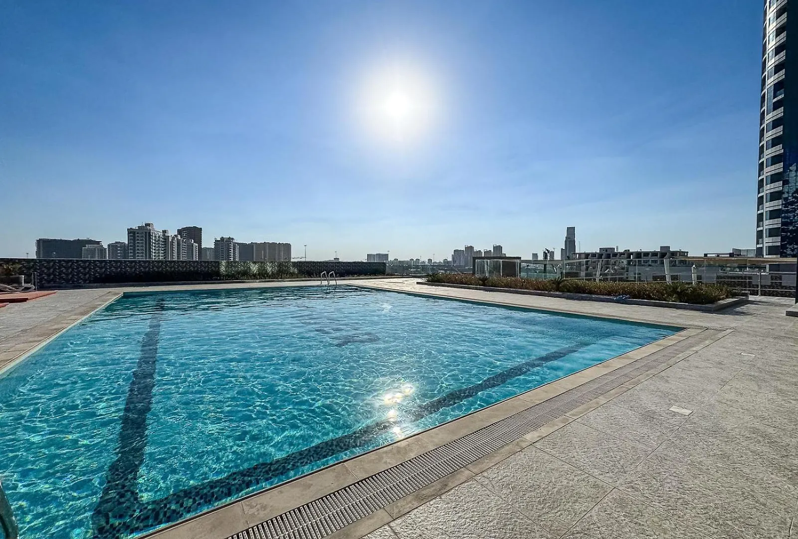 Lovely Studio With Pool And Gym Dubai 0*,